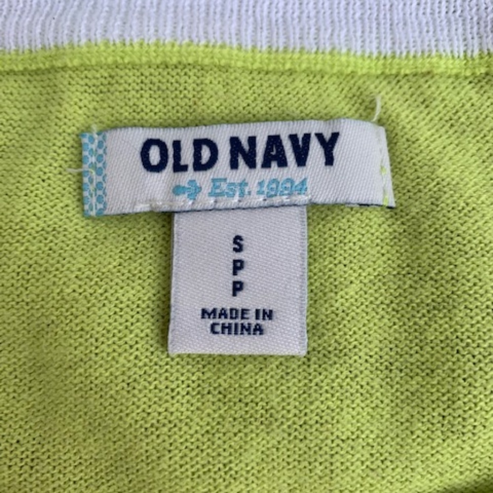 Crew neck light weight sweater size small - Picture 7 of 7